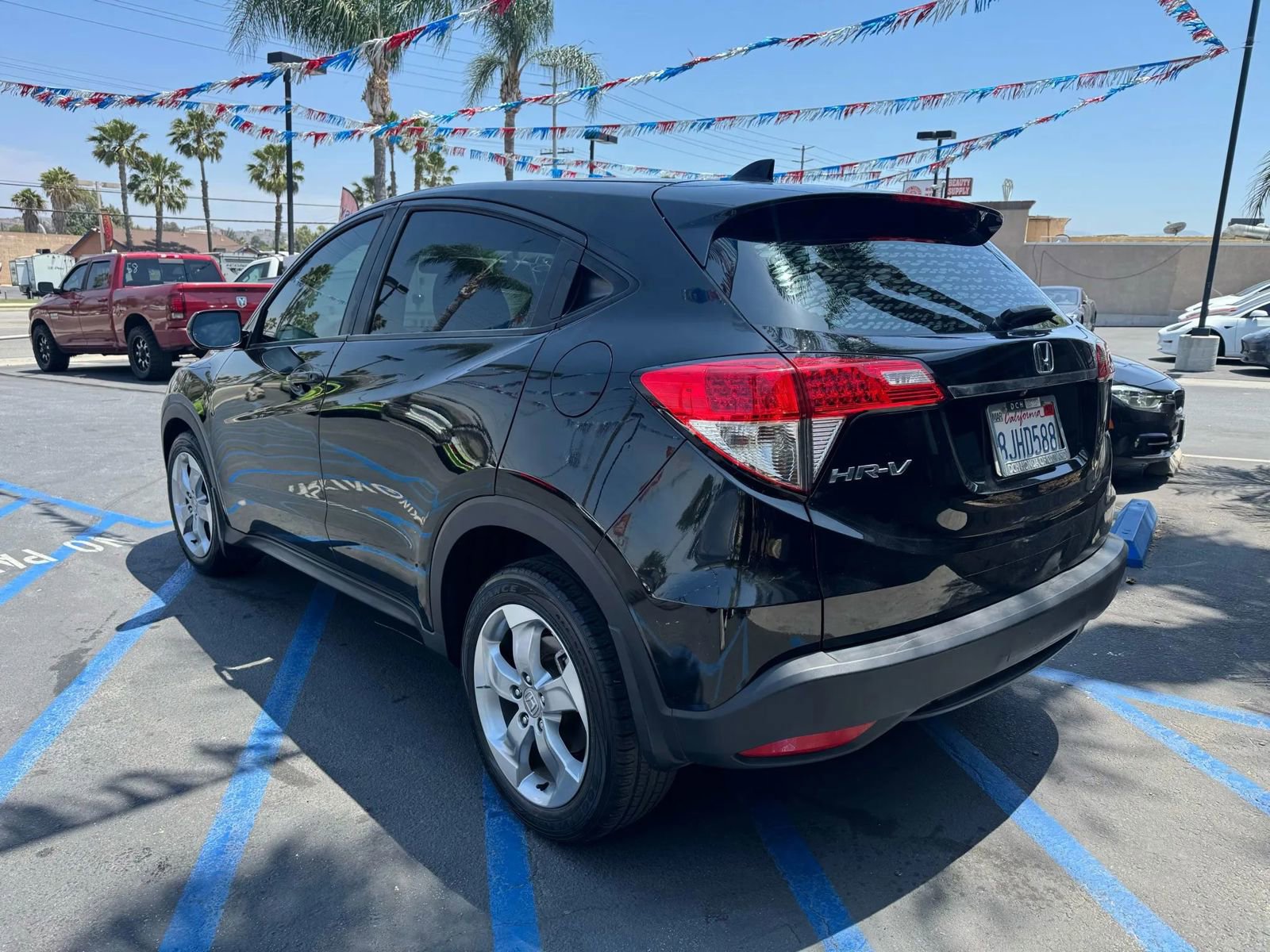 Used 2019 Honda HR-V LX image 7