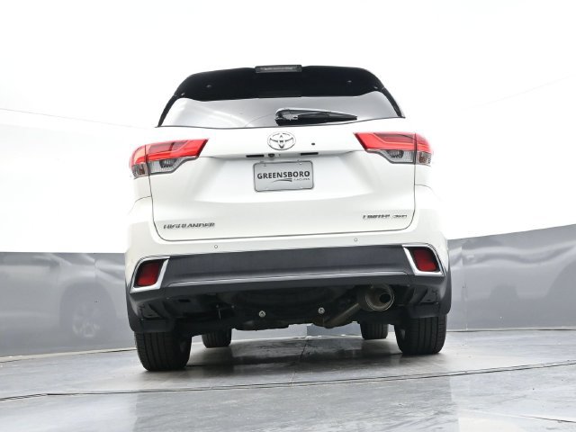 Used 2018 Toyota Highlander Limited AWD/4WD image 36