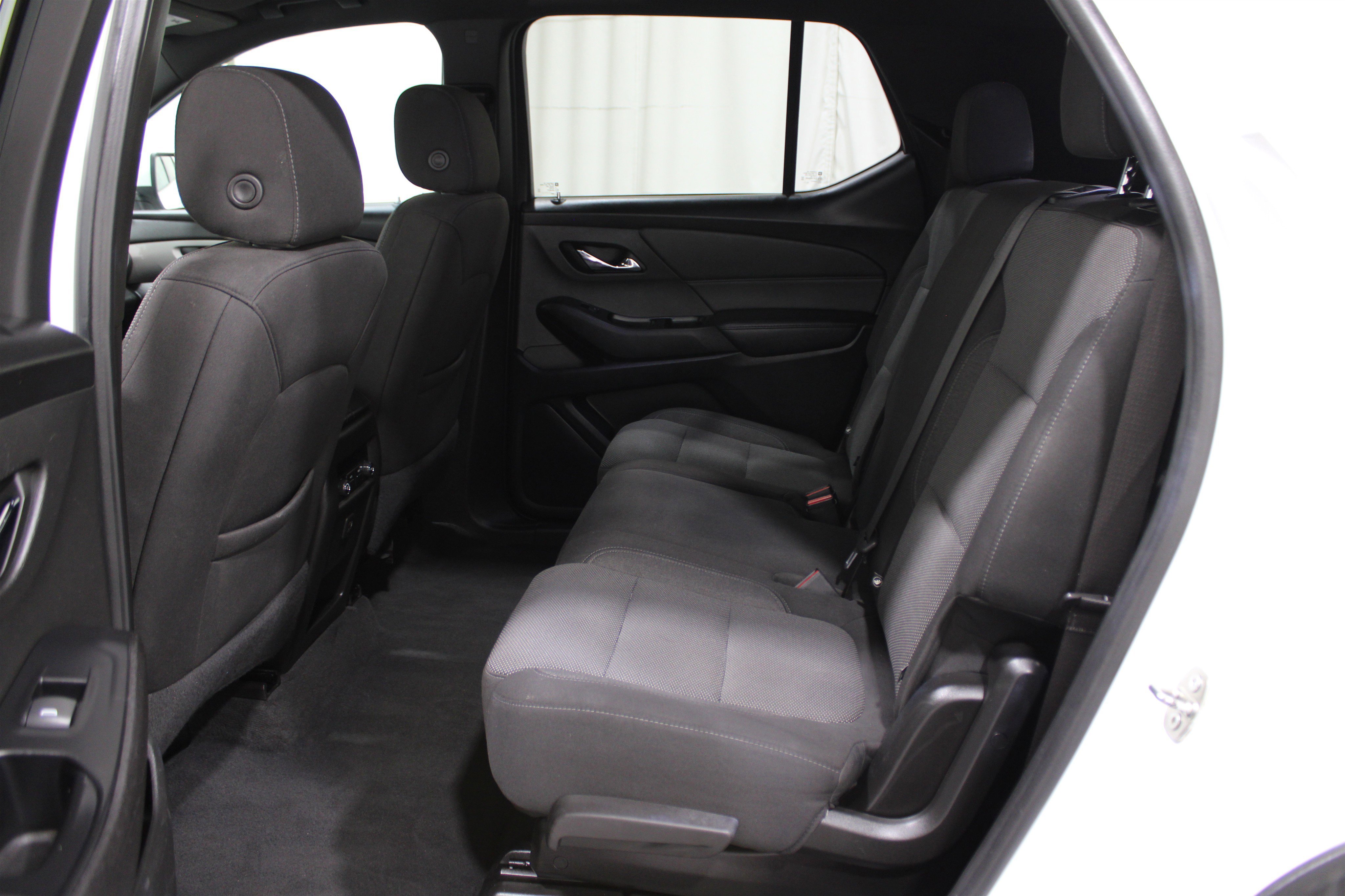 Used 2023 Chevrolet Traverse LT image 22