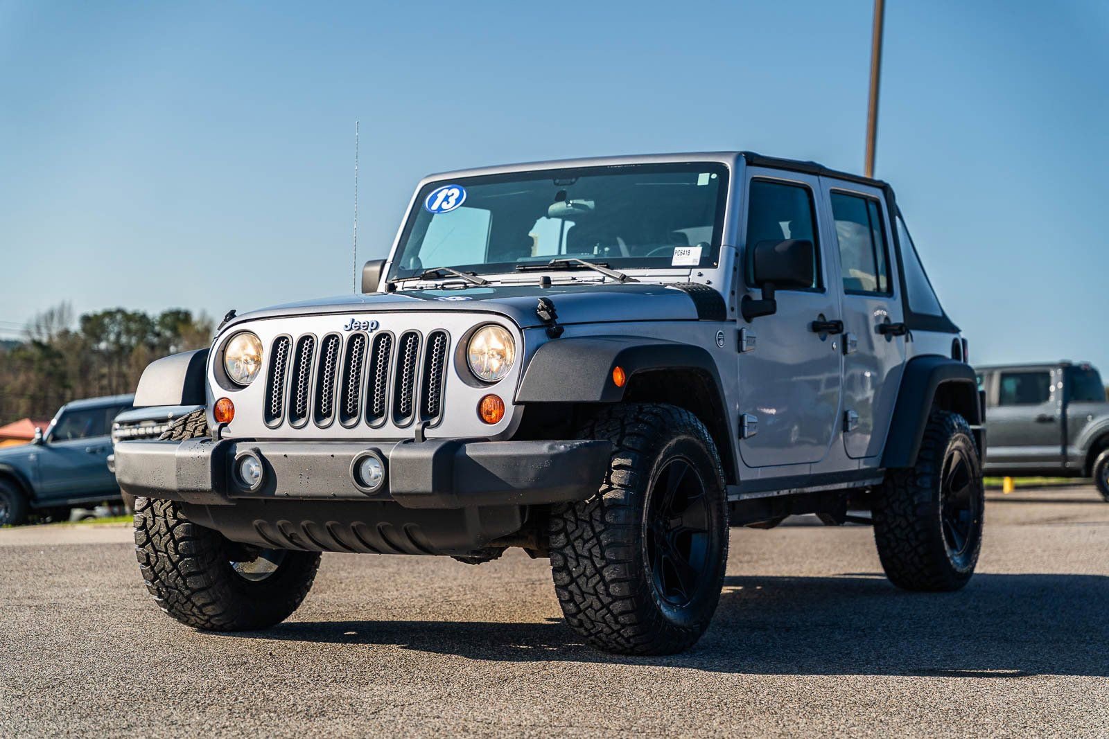 Used 2013 Jeep Wrangler Unlimited Sport w/ Connectivity Group image 3