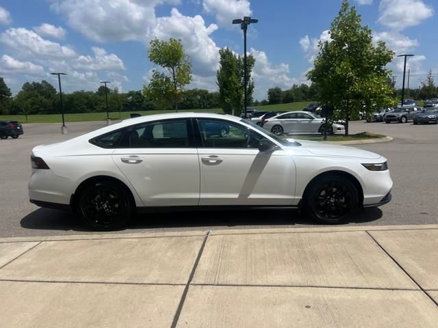 New 2025 Honda Accord SE image 5