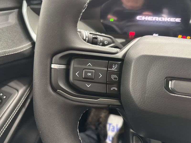 New 2026 Jeep Cherokee Laredo image 26