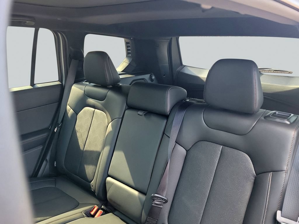 Used 2026 Jeep Cherokee Limited AWD/4WD image 36