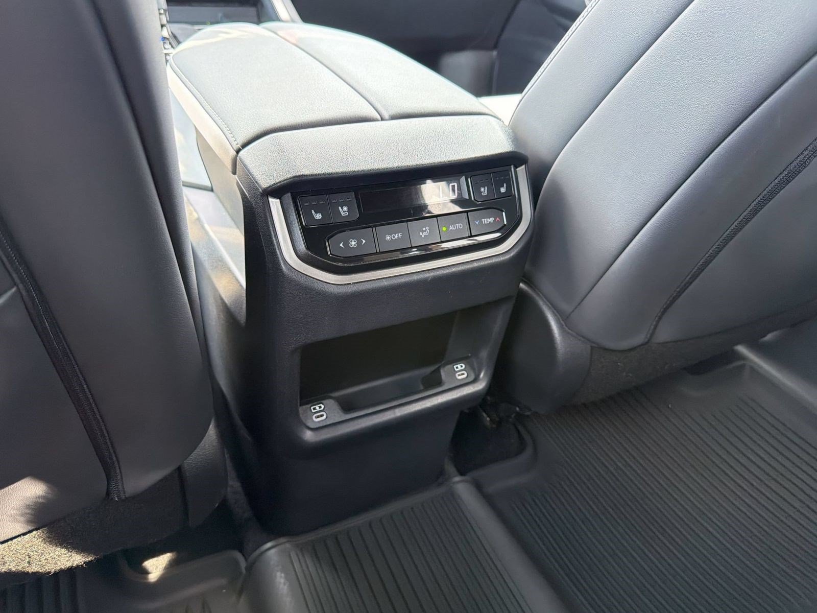 Used 2025 Lexus TX 350 AWD w/ Technology Package image 28