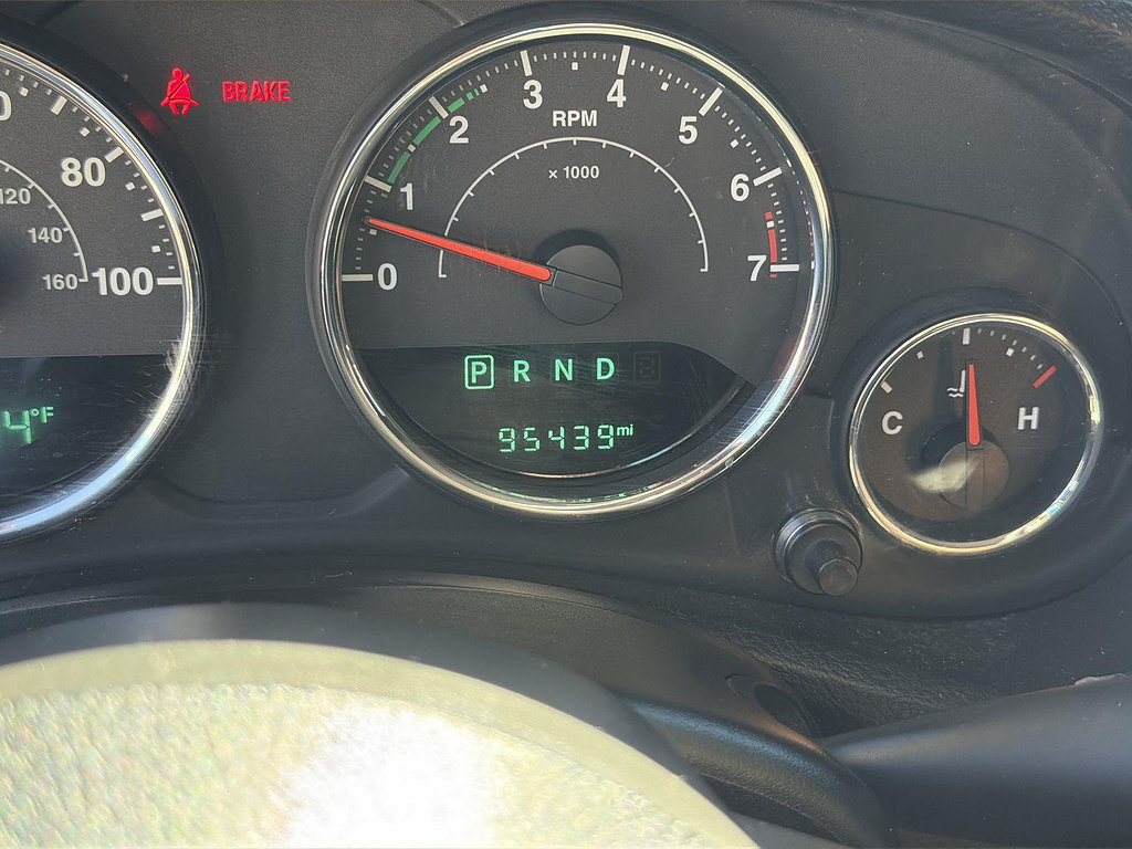 Used 2015 Jeep Wrangler Sport AWD/4WD image 11