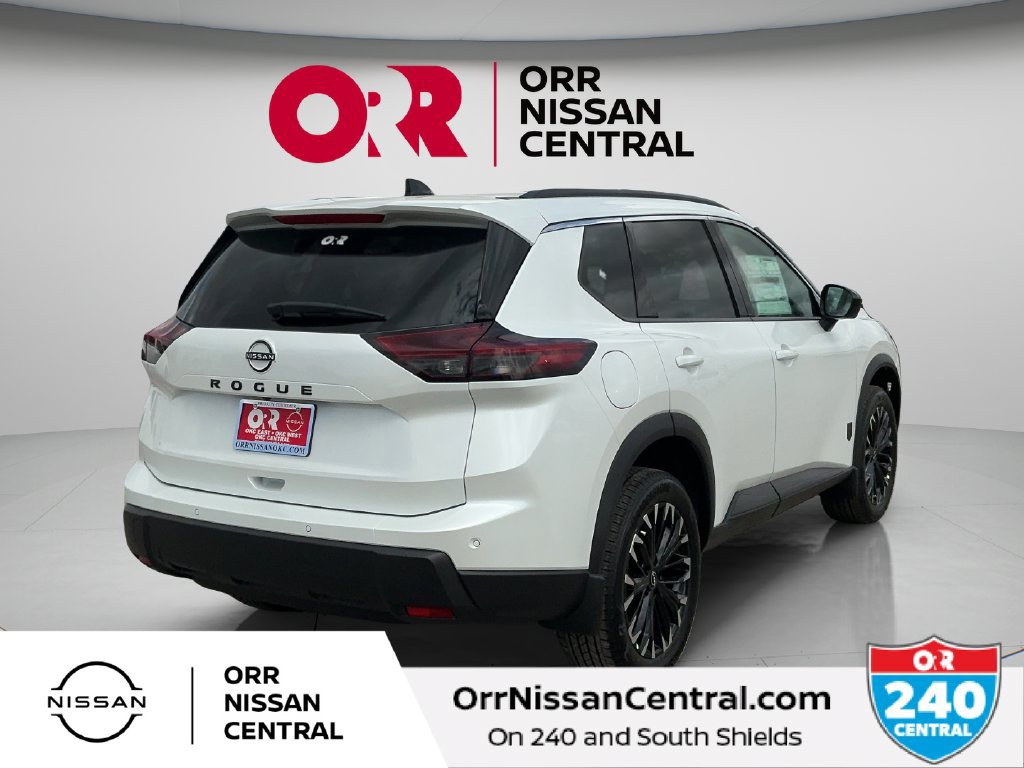 New 2027 Nissan Rogue Dark Armor FWD image 5