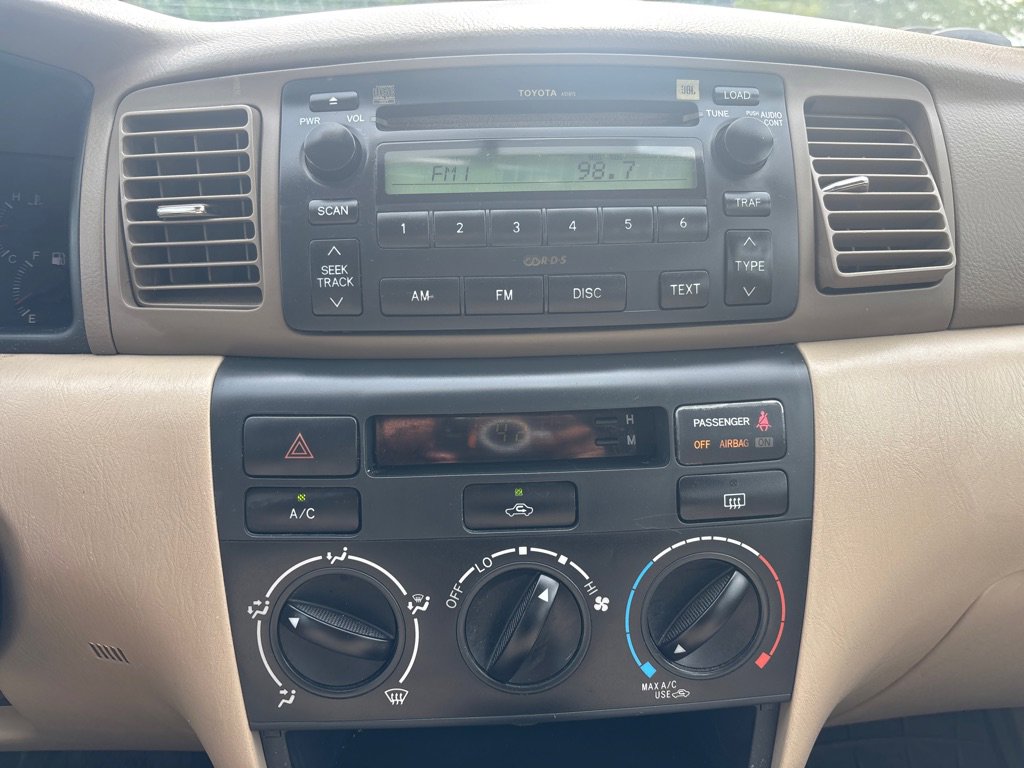 Used 2005 Toyota Corolla FWD image 14