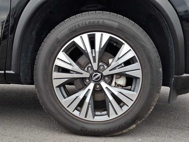 Used 2023 Nissan Rogue SV image 7