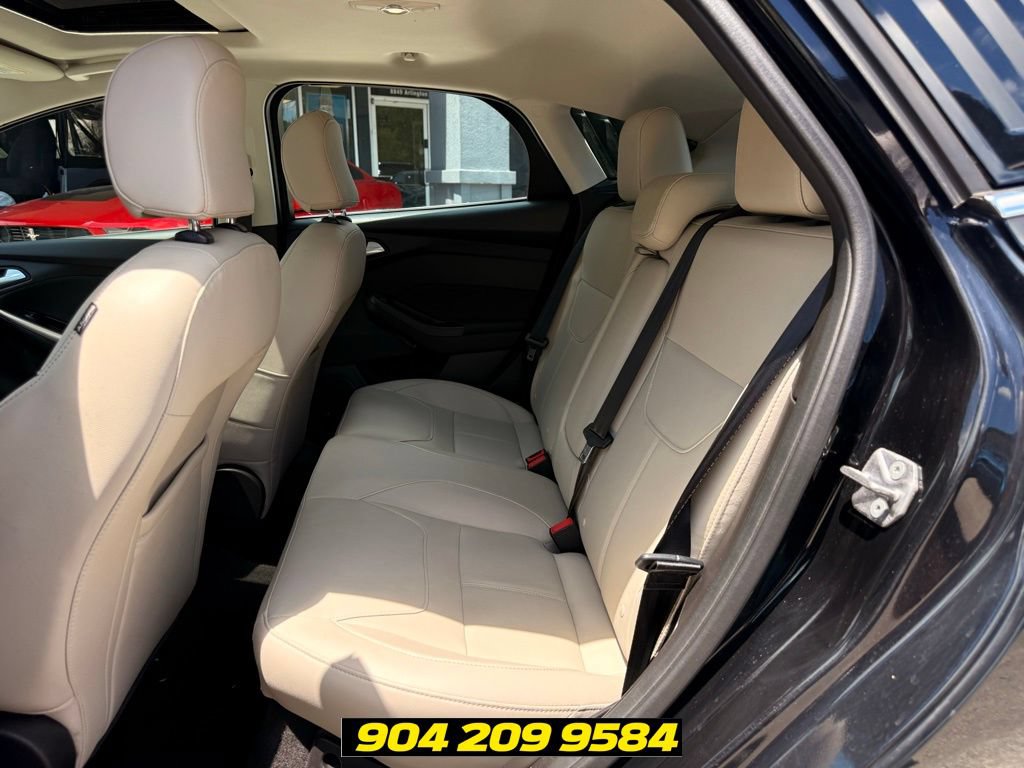 Used 2017 Ford Focus Titanium FWD image 24