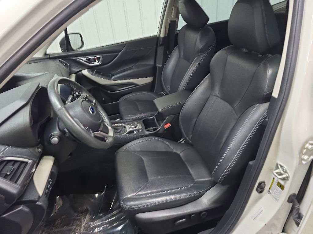 Used 2022 Subaru Forester Limited AWD/4WD image 30