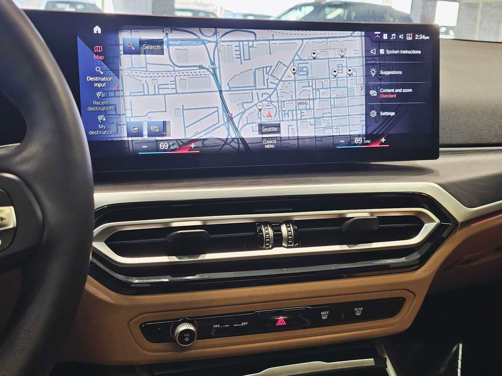 Used 2023 BMW 330i xDrive Sedan w/ Premium Package image 16