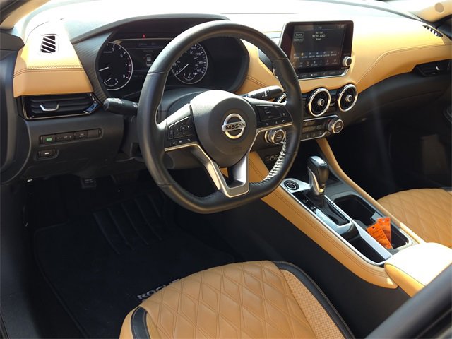 Used 2023 Nissan Sentra SV w/ SV Premium Package image 16