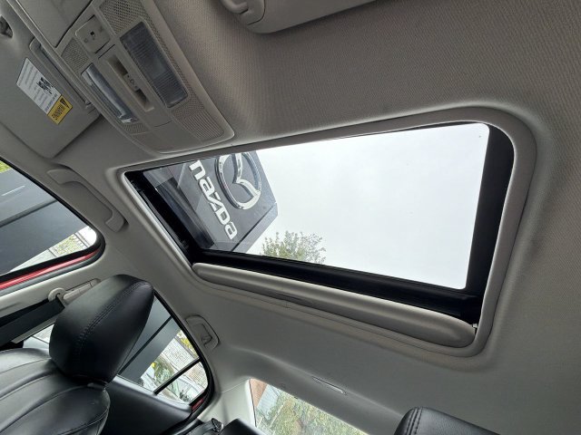 Used 2018 MAZDA MAZDA3 Touring FWD image 21