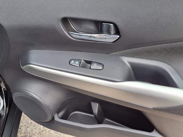 Used 2020 Nissan Kicks SV FWD image 27