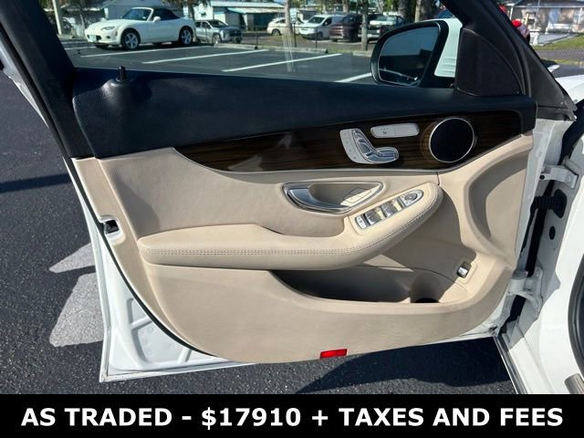 Used 2019 Mercedes-Benz C 300 Sedan image 12