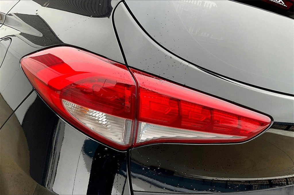 Used 2017 Hyundai Tucson Sport image 28