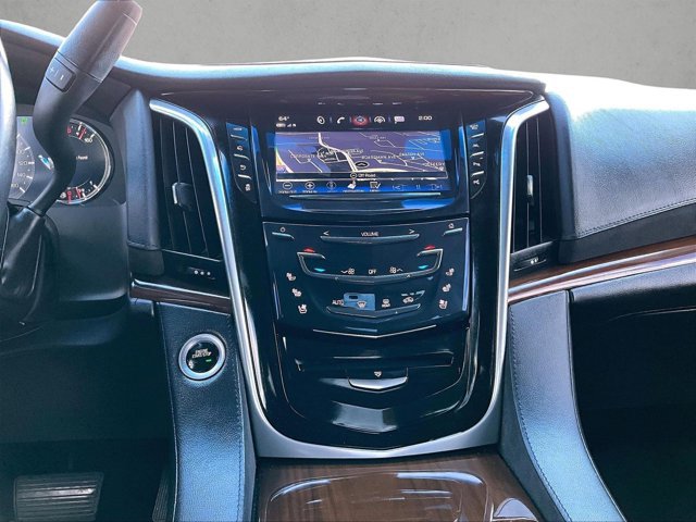 Used 2020 Cadillac Escalade Premium Luxury image 8