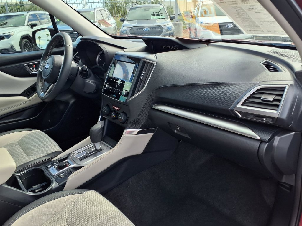 Used 2024 Subaru Forester Premium AWD/4WD image 17