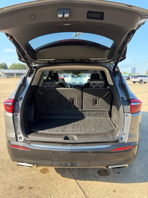 Used 2020 Buick Enclave Essence w/ Sound and Sites Package FWD image 5