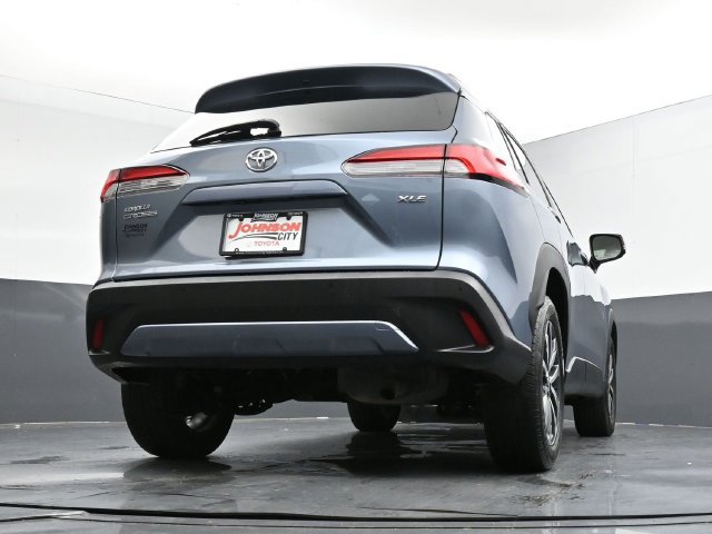 Used 2023 Toyota Corolla Cross XLE w/ Convenience Package FWD image 46