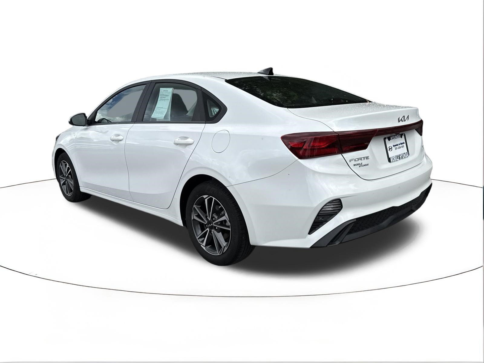 Used 2023 Kia Forte LXS FWD image 5