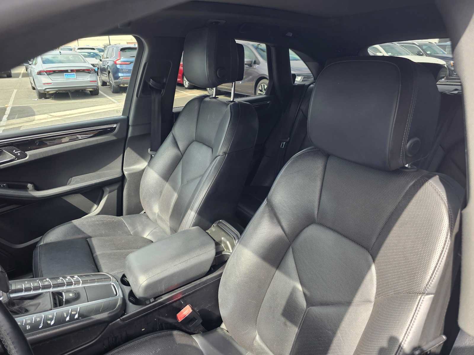 Used 2017 Porsche Macan AWD/4WD image 20