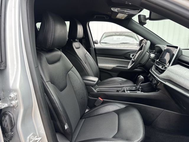 Used 2025 Jeep Compass Latitude AWD/4WD image 29
