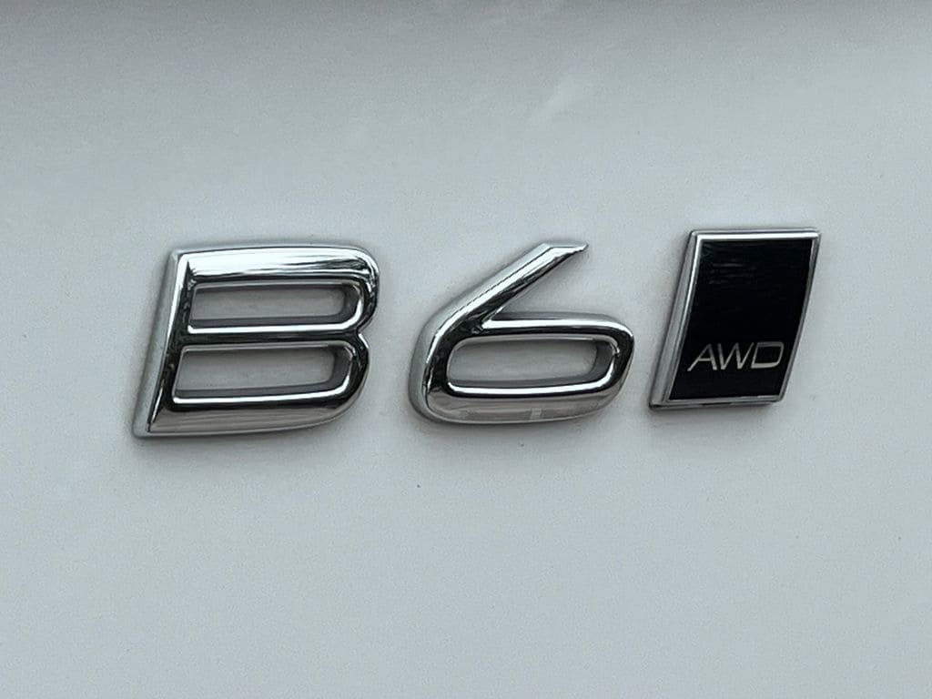 Used 2023 Volvo XC90 B6 Plus w/ Protection Package AWD/4WD image 11