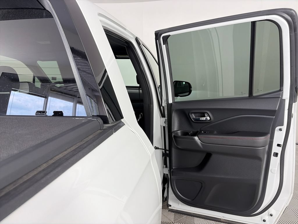Used 2021 Honda Ridgeline Black Edition image 28