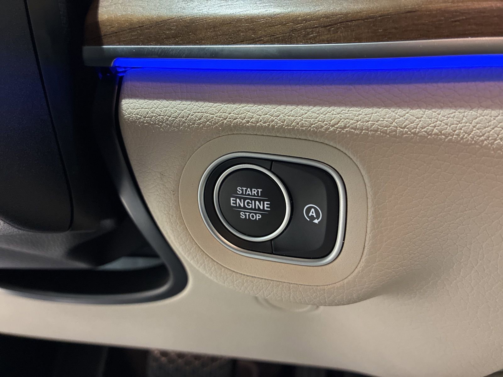 Used 2024 Mercedes-Benz GLE 350 4MATIC image 13