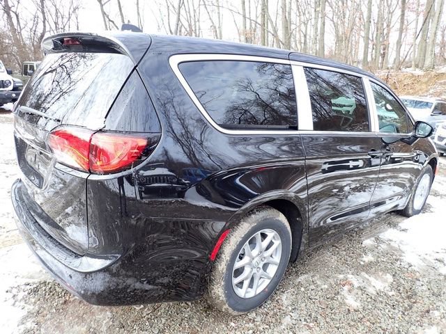 New 2026 Chrysler Voyager LX image 7