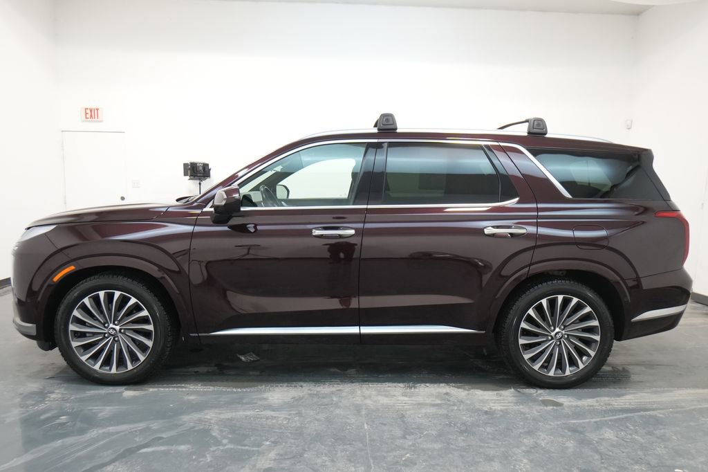 Used 2024 Hyundai Palisade Calligraphy image 4