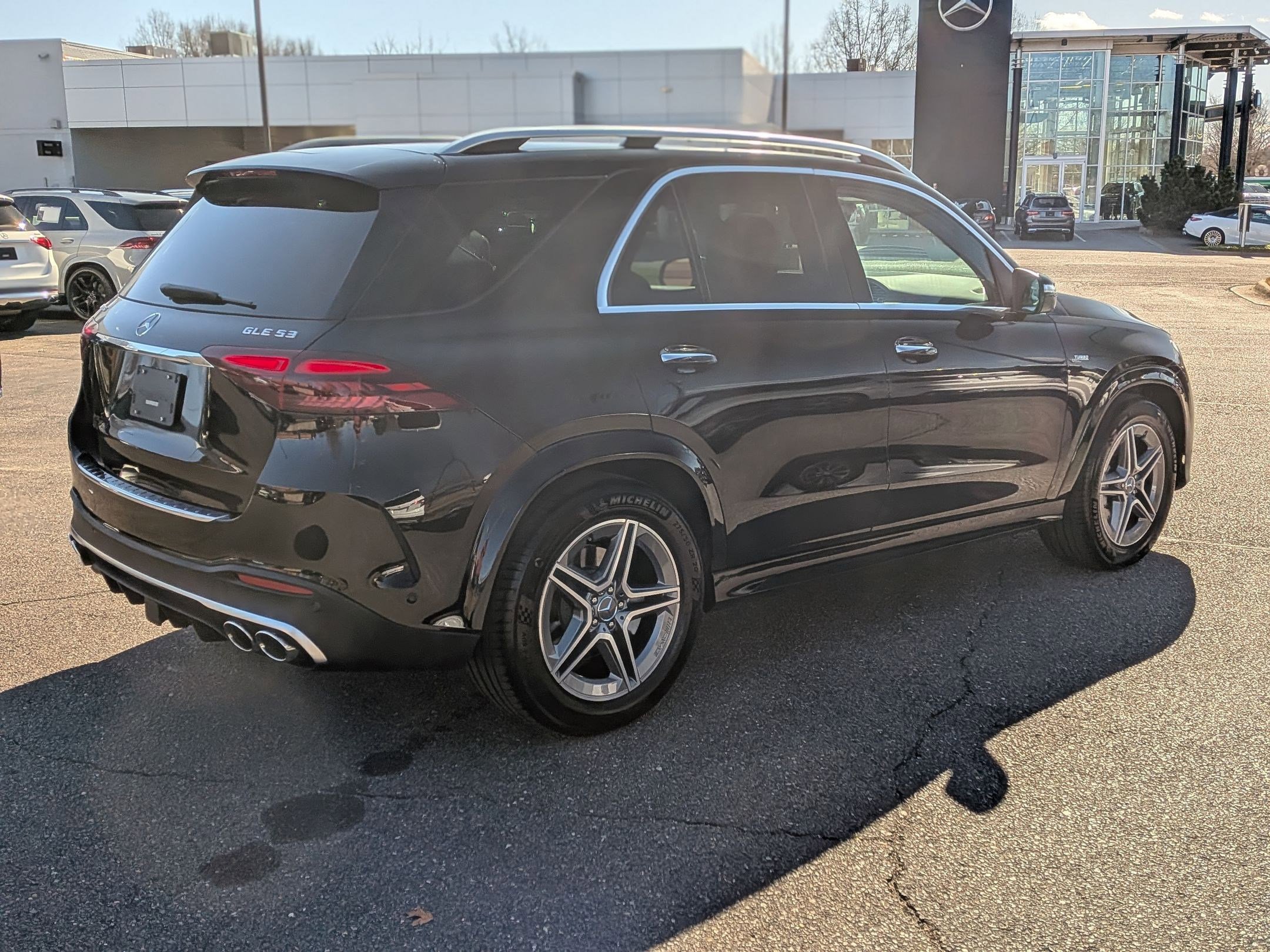 Used 2025 Mercedes-Benz GLE 53 AMG 4MATIC image 3