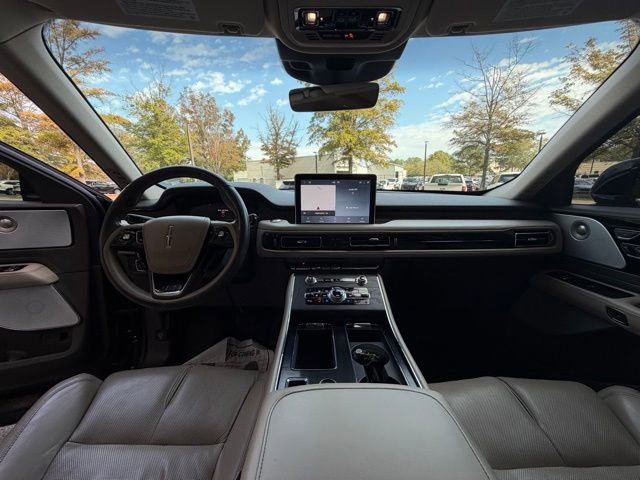 Used 2020 Lincoln Aviator Reserve w/ Equipment Group 201A image 6
