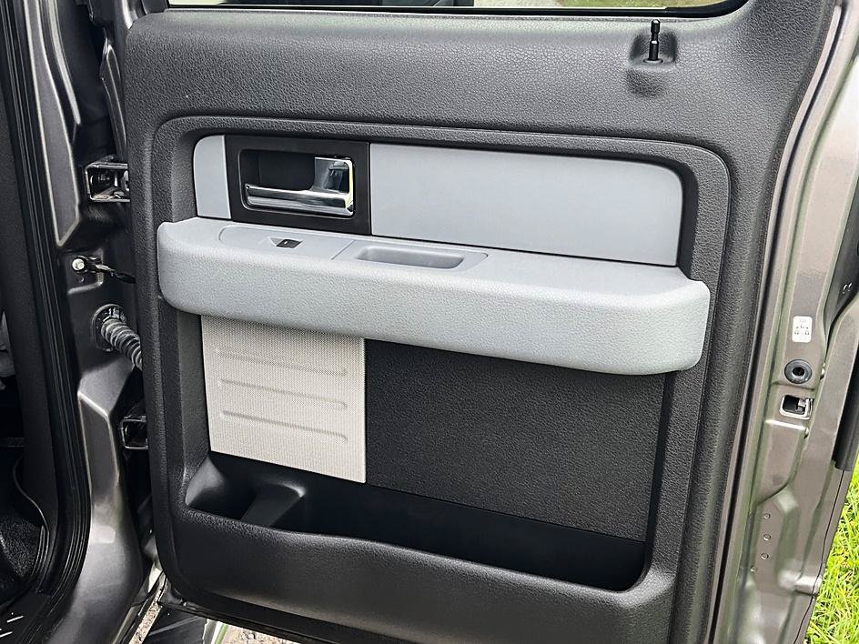 Used 2014 Ford F150 XLT w/ Equipment Group 302A Luxury AWD/4WD image 29