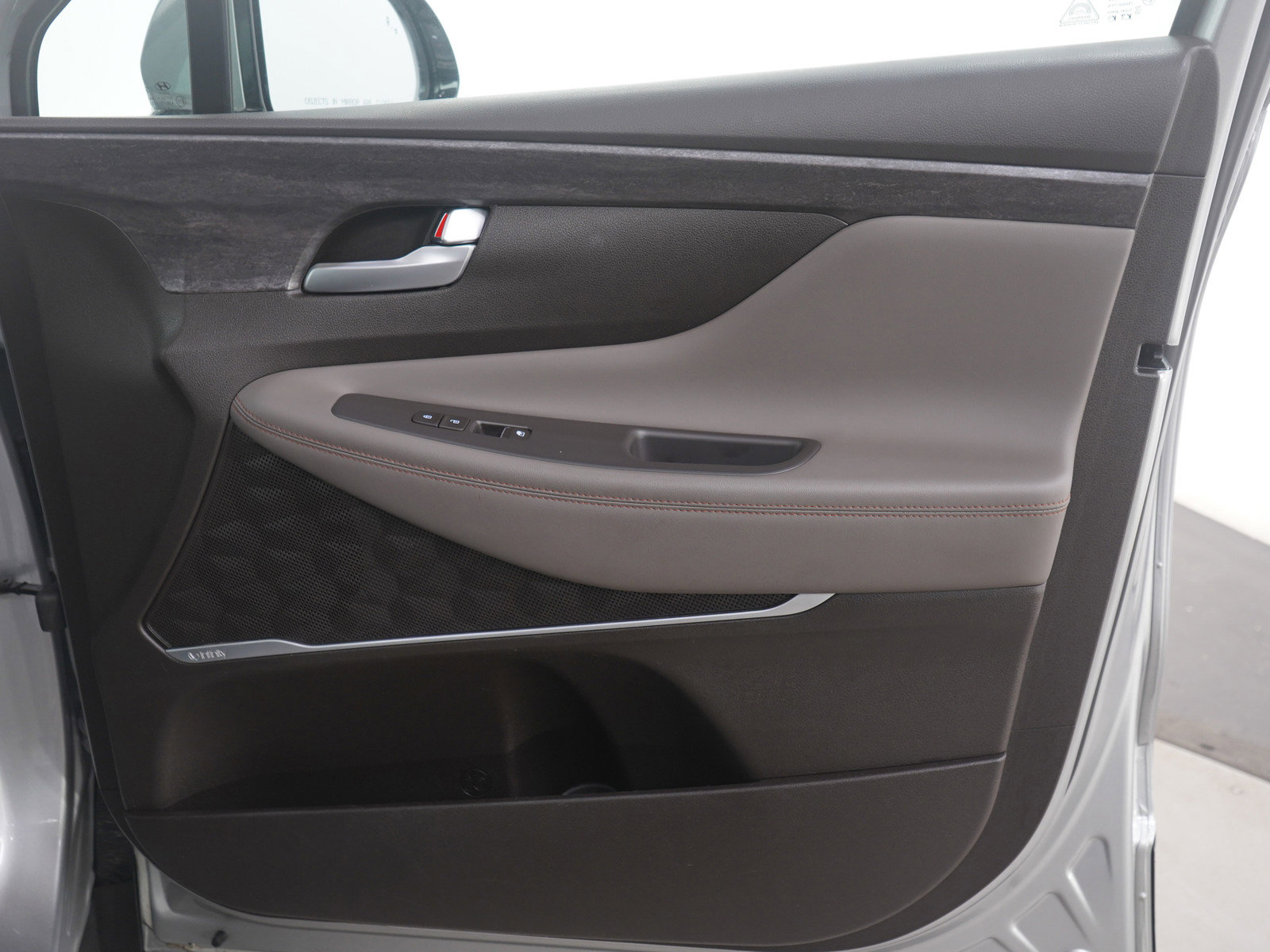 Used 2020 Hyundai Santa Fe Limited image 14