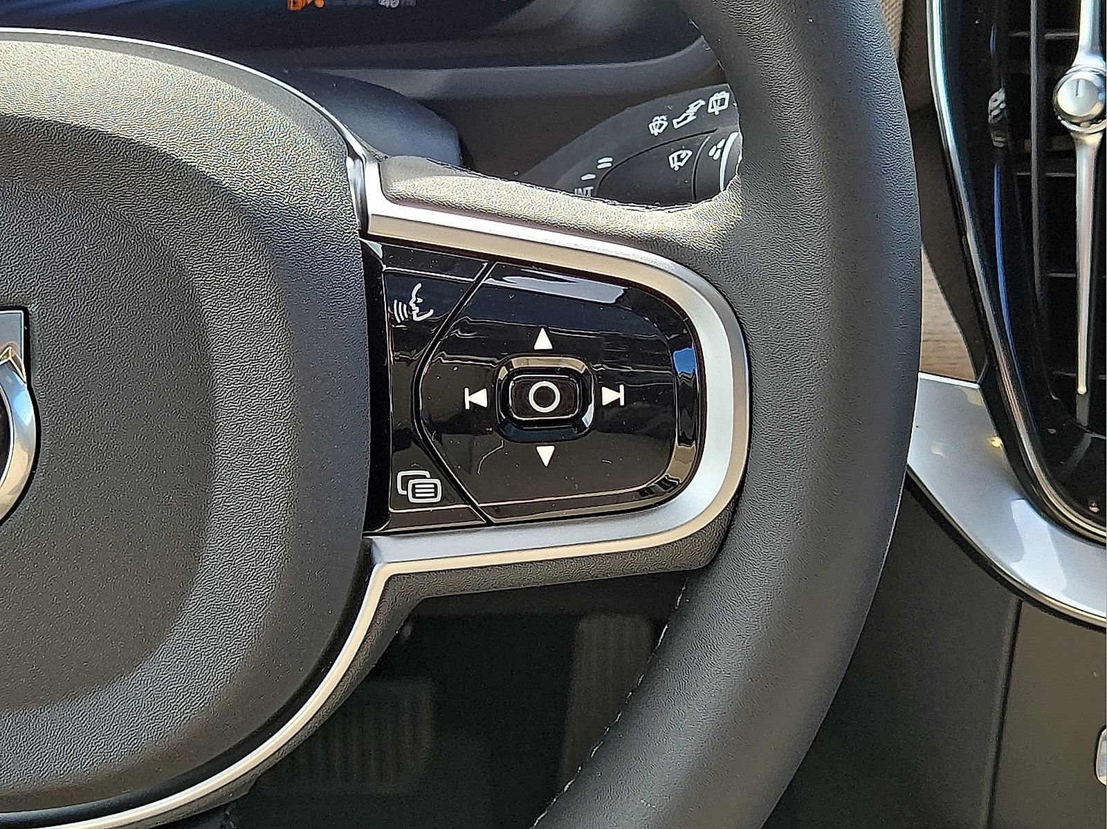 New 2026 Volvo XC90 B6 Ultra w/ Protection Package AWD/4WD image 20