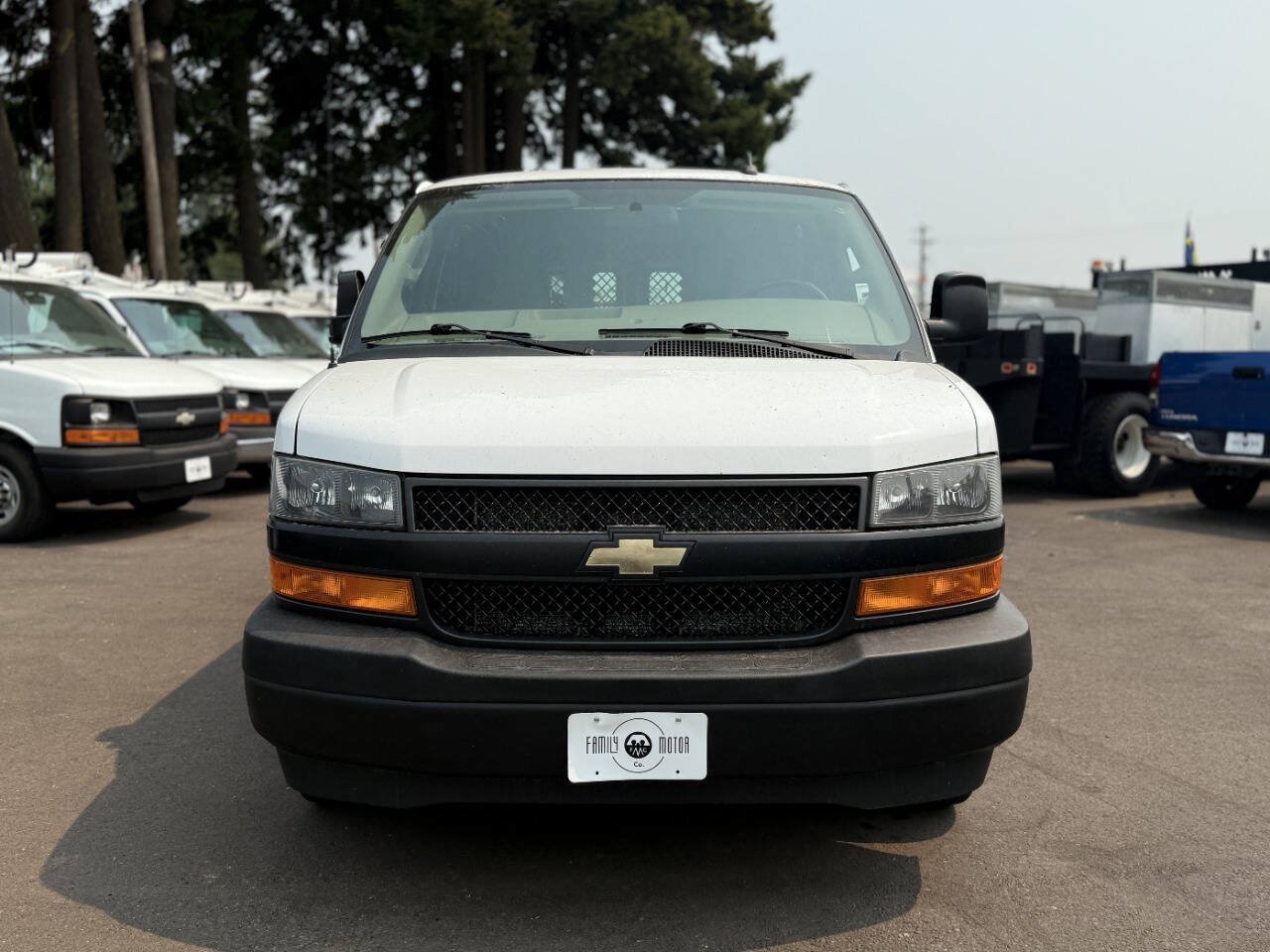 Used 2020 Chevrolet Express 2500 w/ Communications Package RWD image 9