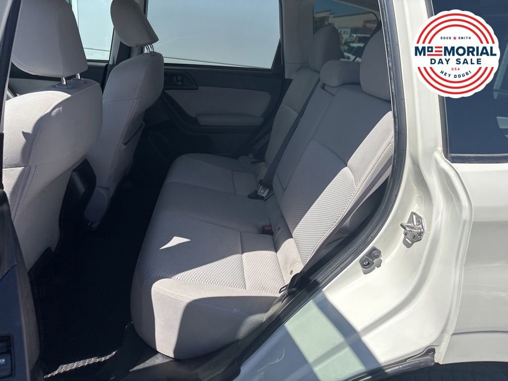 Used 2016 Subaru Forester 2.5i Premium w/ Protection Package #1 AWD/4WD image 13