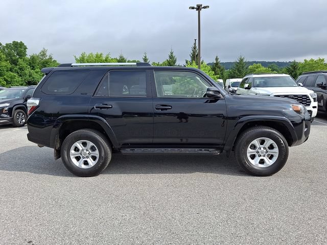 Certified 2023 Toyota 4Runner SR5 Premium w/ Moonroof Package AWD/4WD image 7
