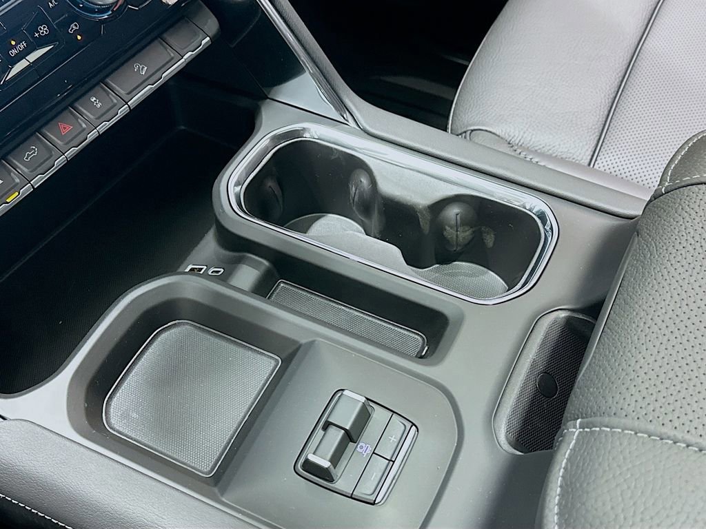 New 2026 GMC Sierra 2500 Denali w/ Denali Reserve Package image 17