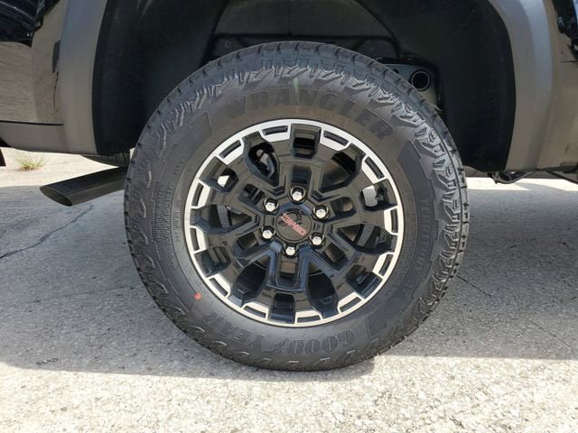 New 2026 GMC Canyon AT4 AWD/4WD image 6