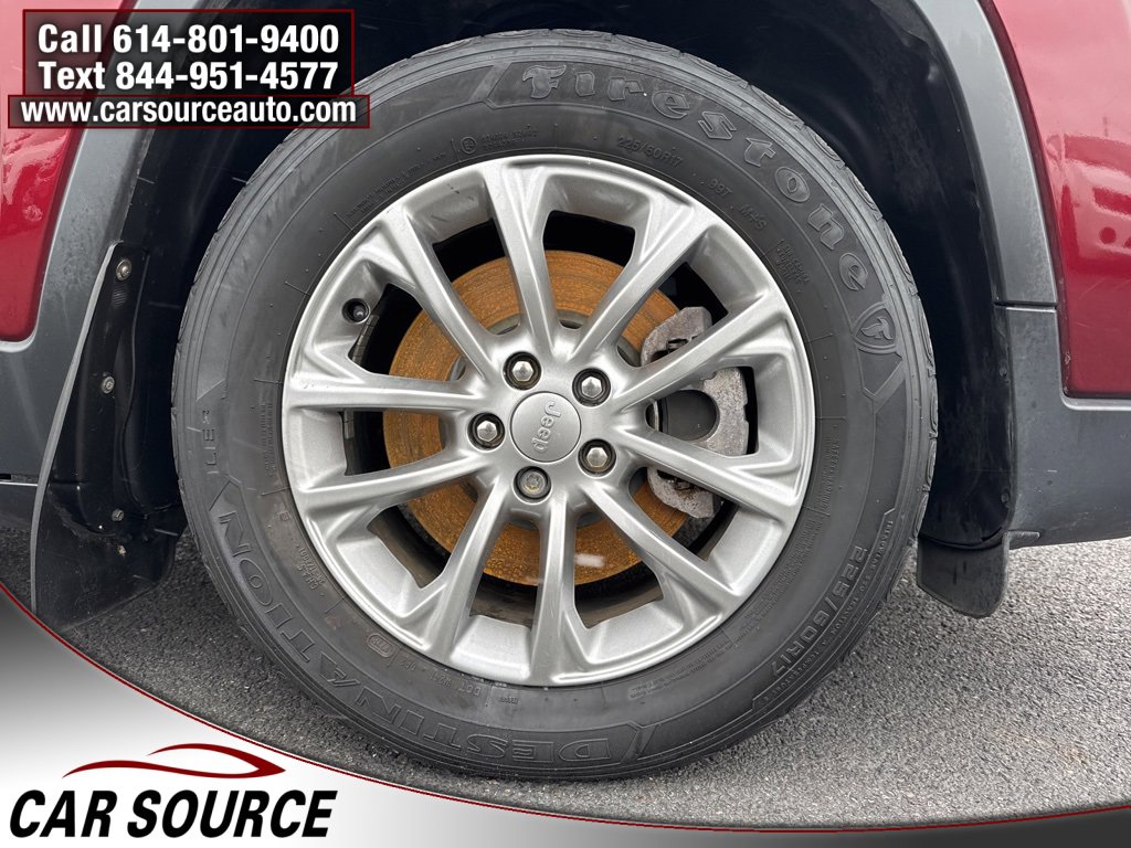 Used 2019 Jeep Cherokee Latitude Plus image 47