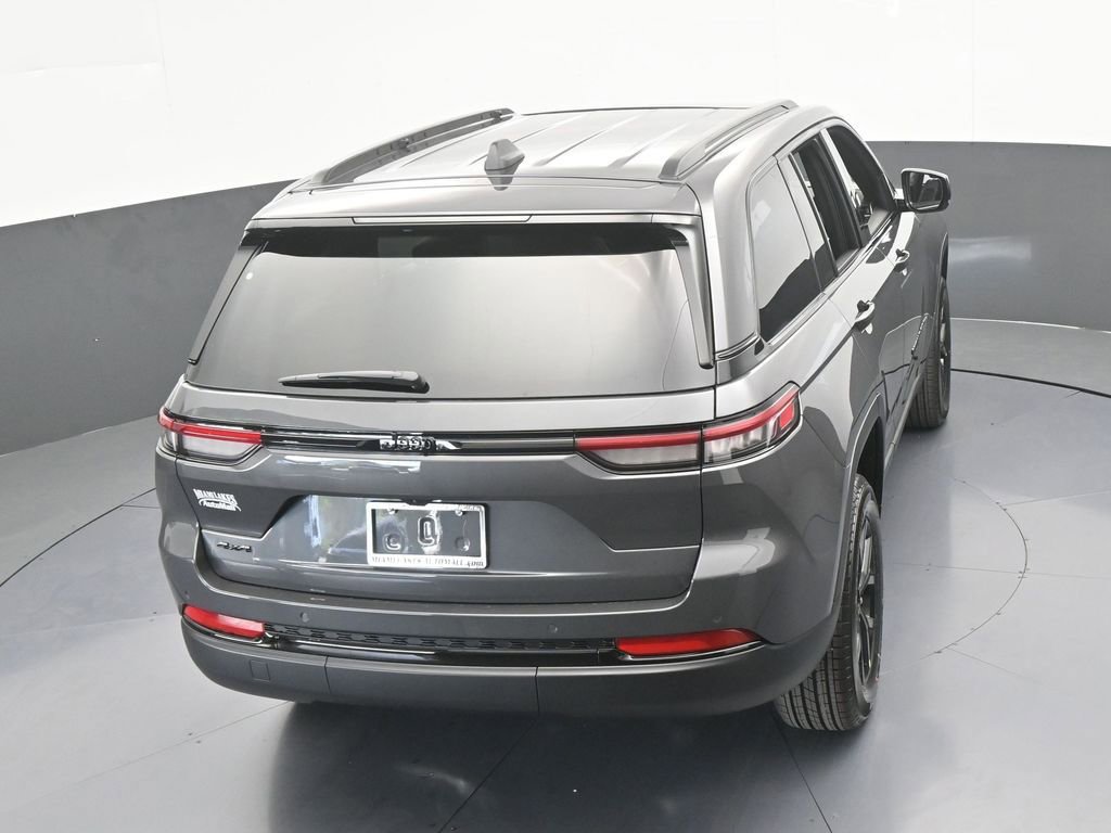 New 2025 Jeep Grand Cherokee Altitude image 42