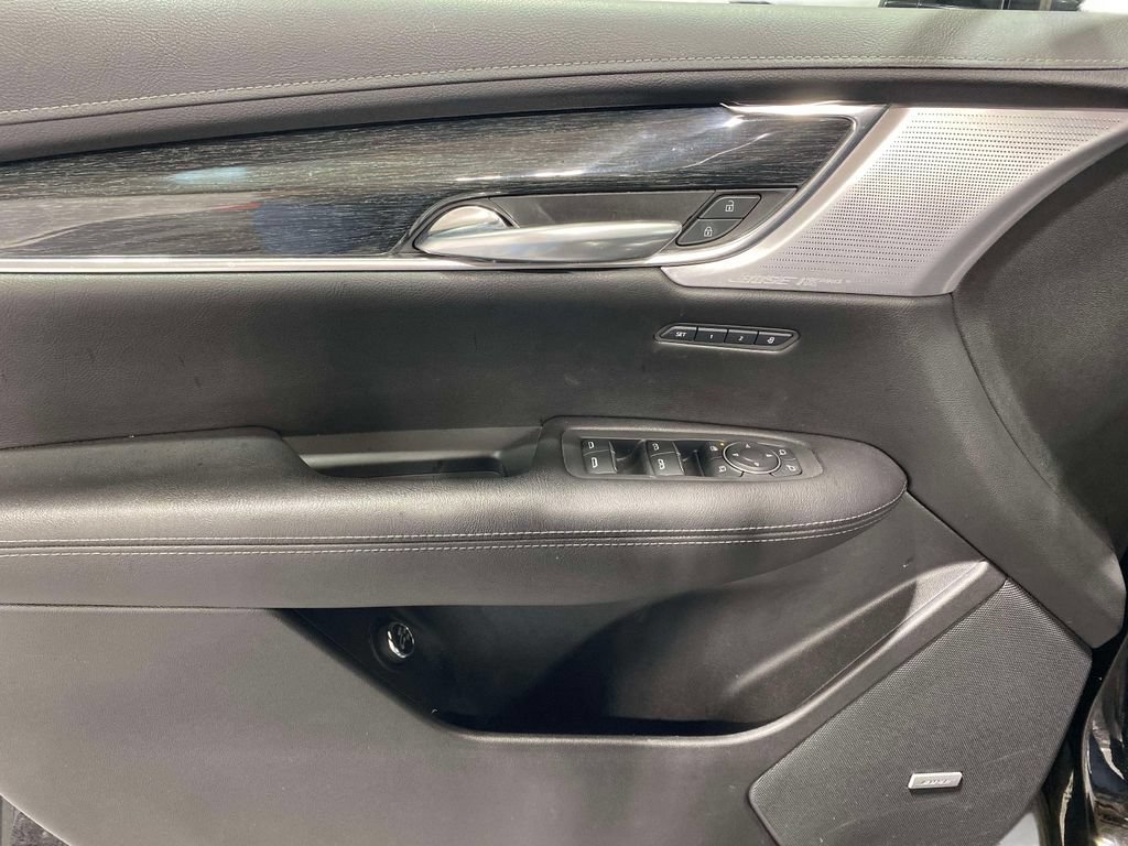 Used 2021 Cadillac XT5 Premium Luxury AWD/4WD image 19