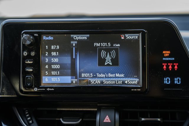 Used 2018 Toyota C-HR XLE image 22