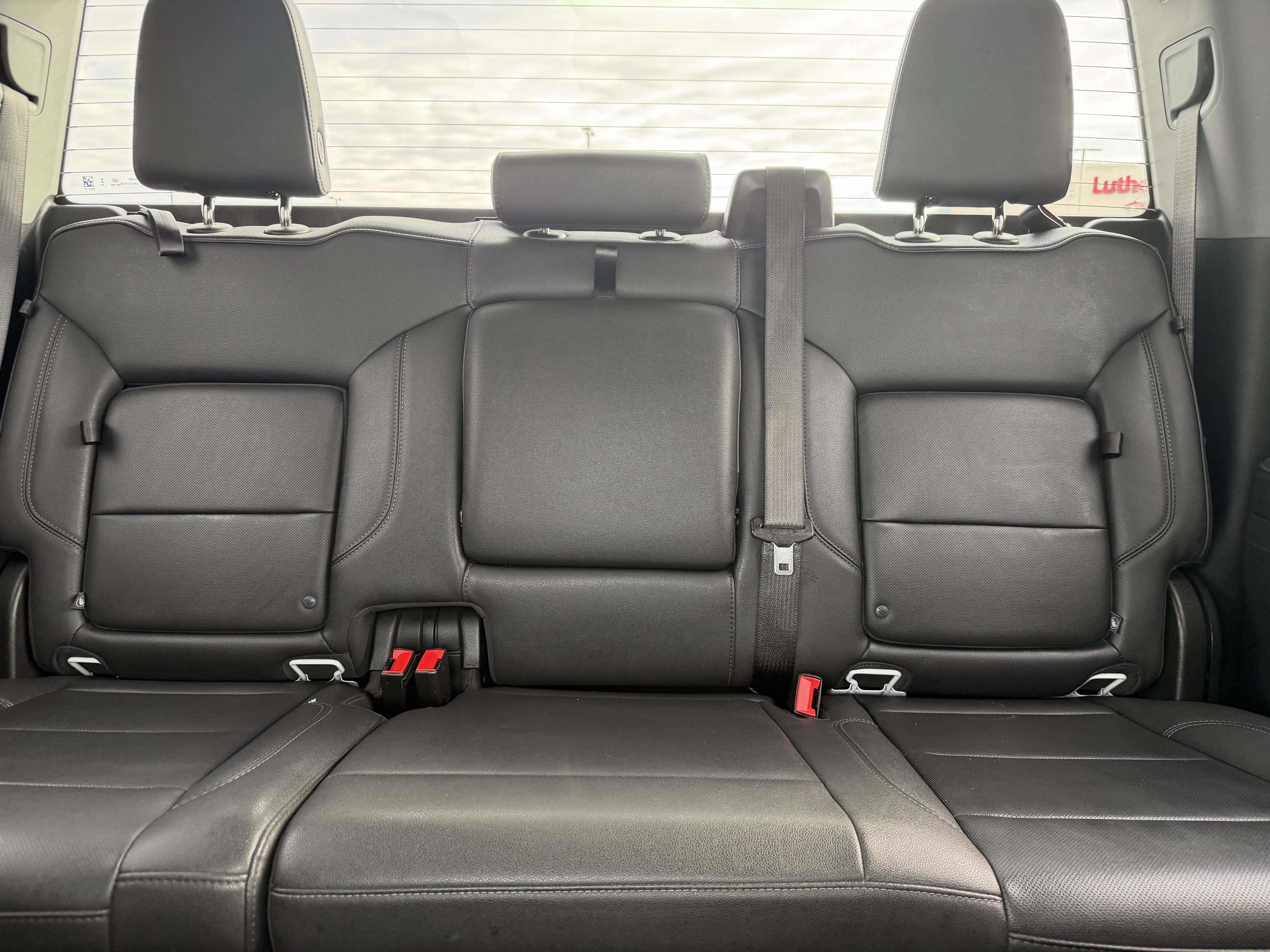 Used 2025 GMC Sierra 1500 SLT image 13