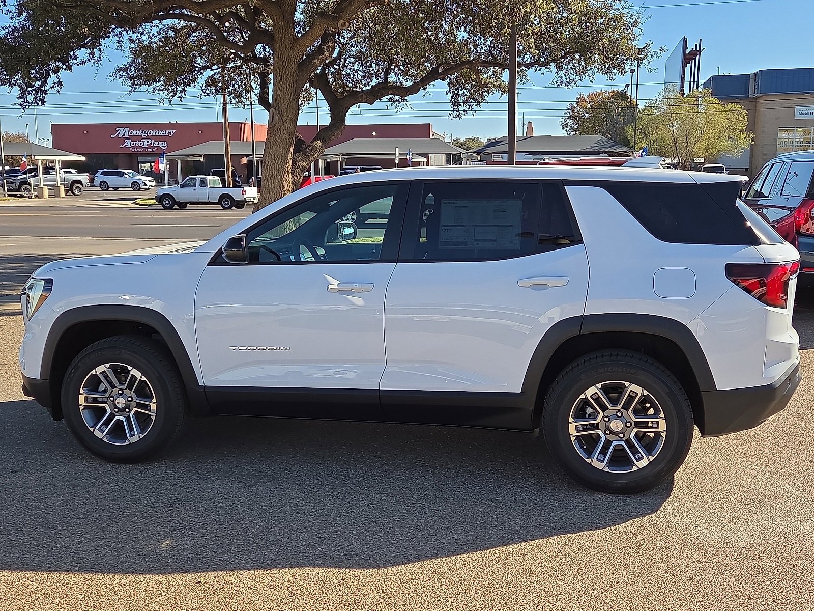 New 2026 GMC Terrain Elevation image 2