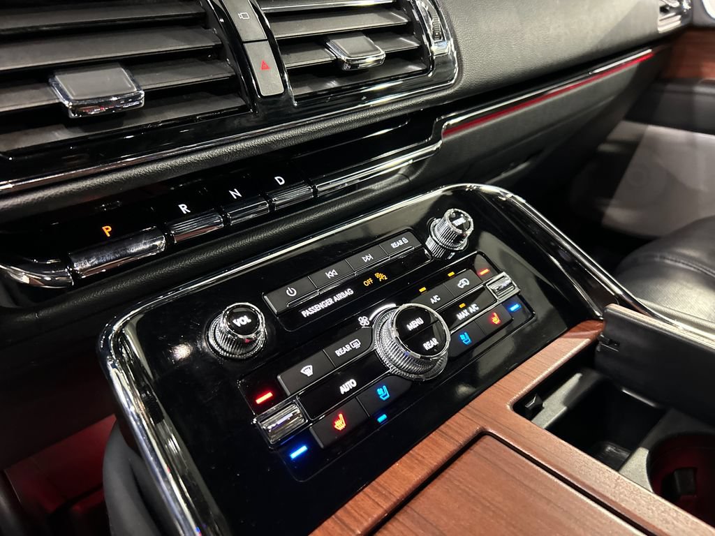 Certified 2023 Lincoln Navigator L Reserve AWD/4WD image 17