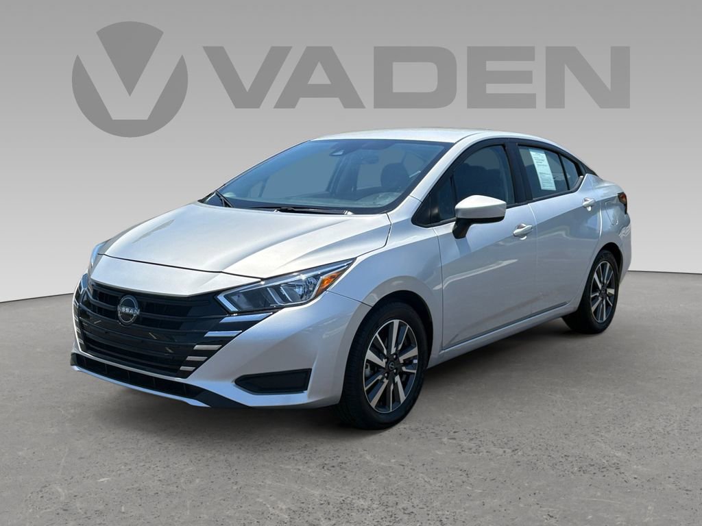 Used 2023 Nissan Versa SV FWD image 23